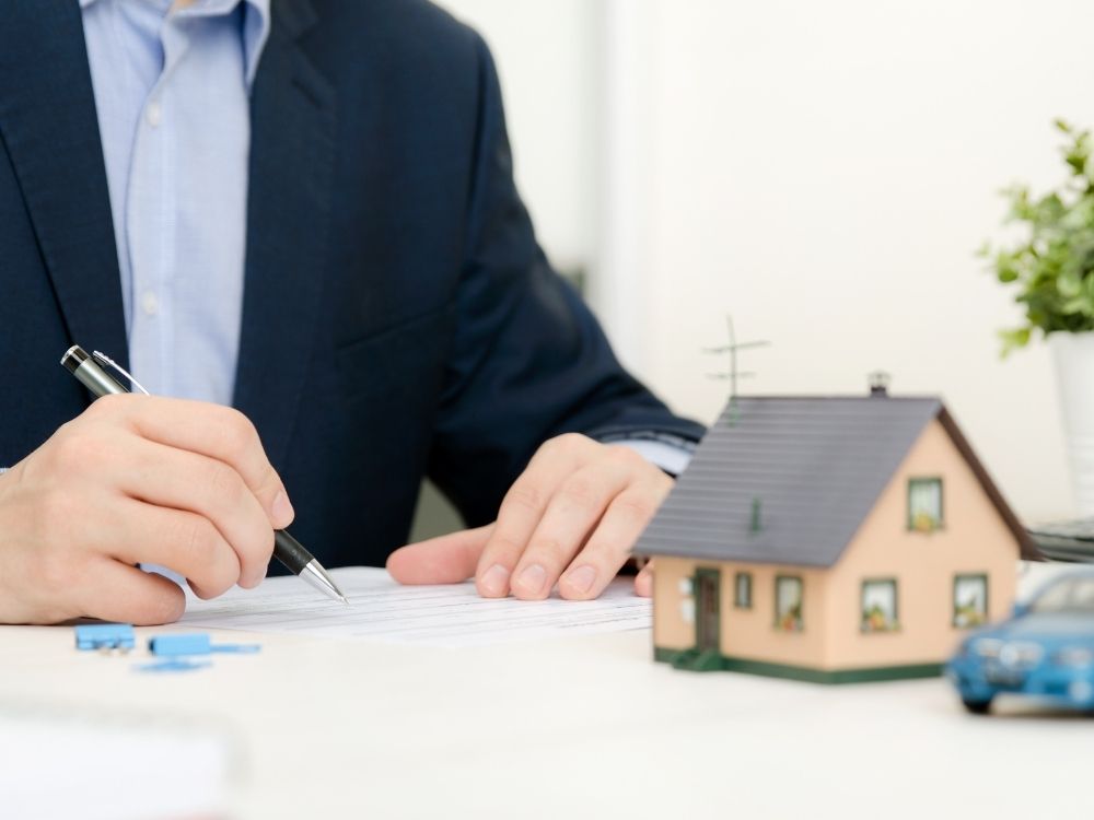 cross-directors-officers-insurance image cross-directors-officers-insurance Directors and Officers Liability Insurance